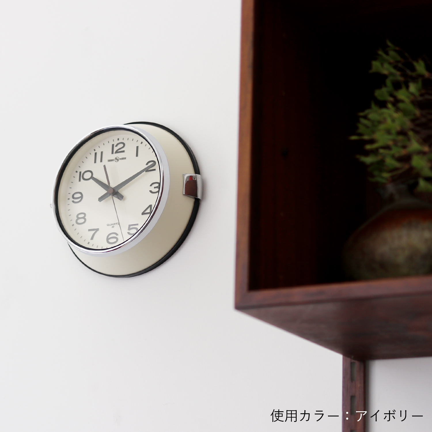 懐かしの「都バス時計」を復刻＆別注 | P.F.S.×SEIKO WALL CLOCK 