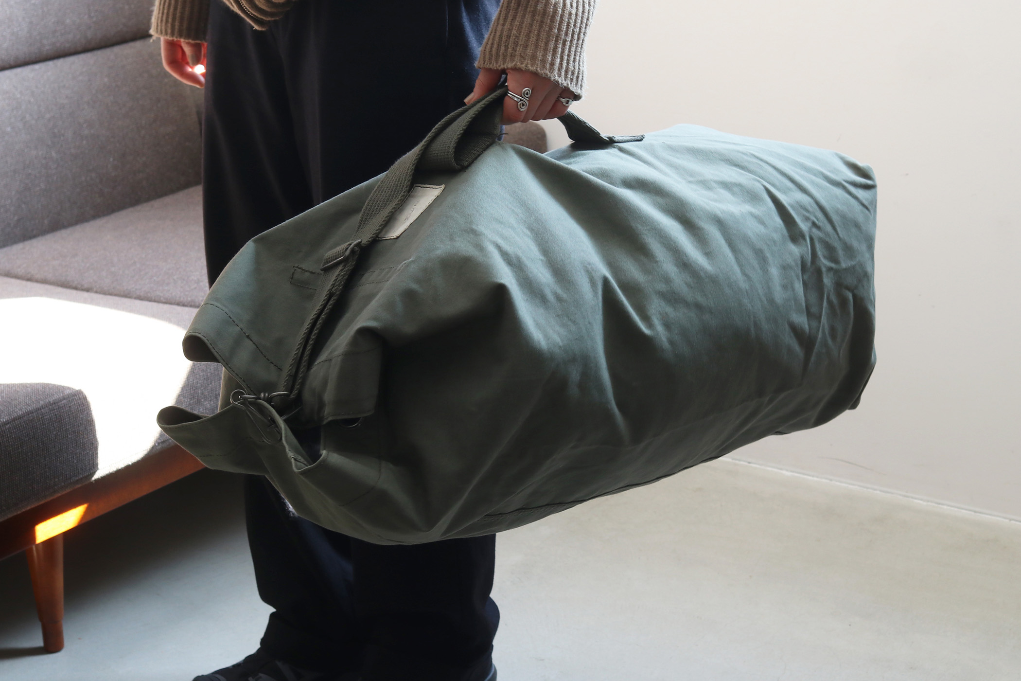 無駄のない機能美。フランス軍ダッフルバッグ | dupon35｜デュポン35