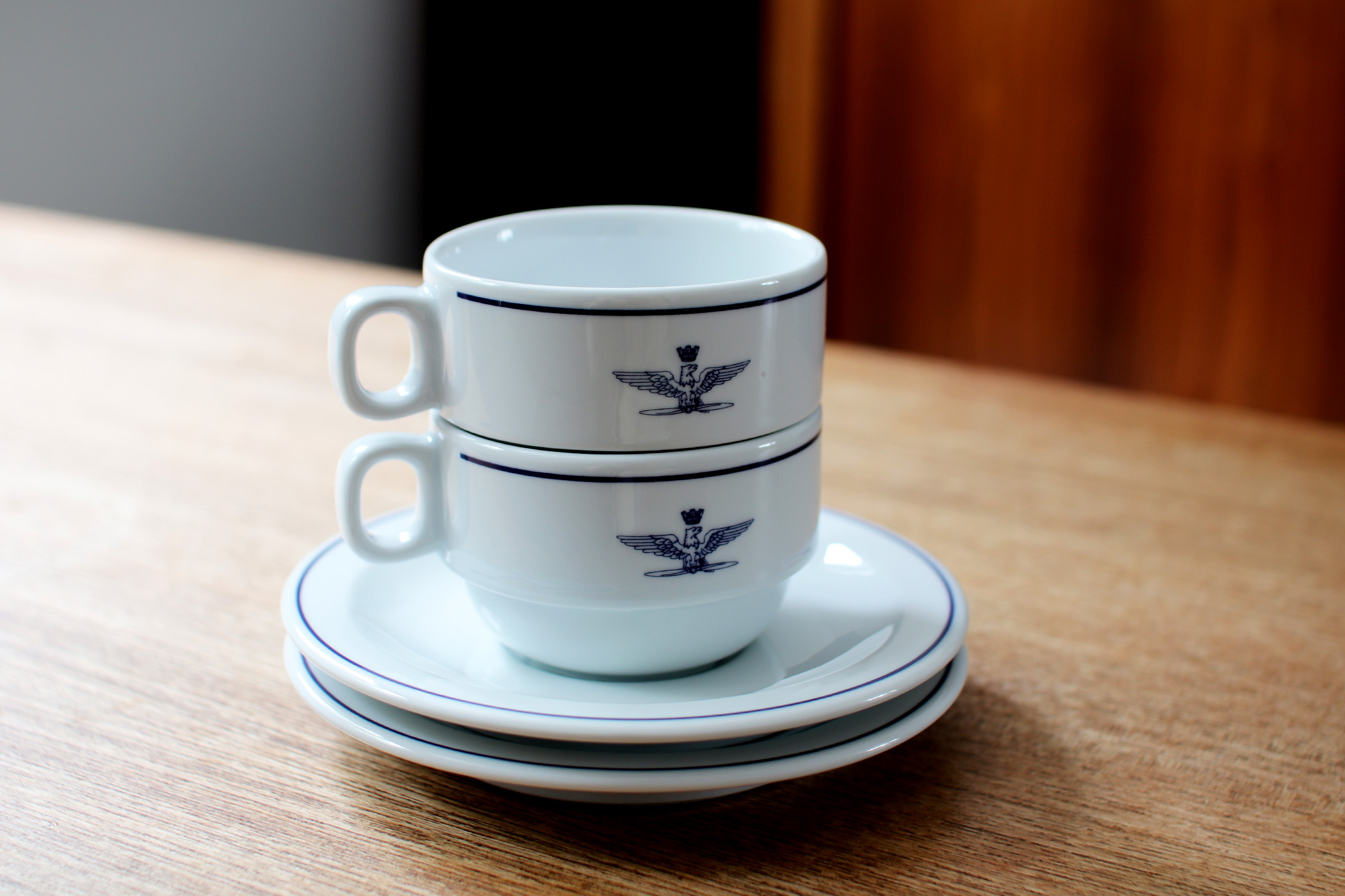 イタリア軍 A.M.I. カップ＆ソーサー｜軍用の美しさは、合理から