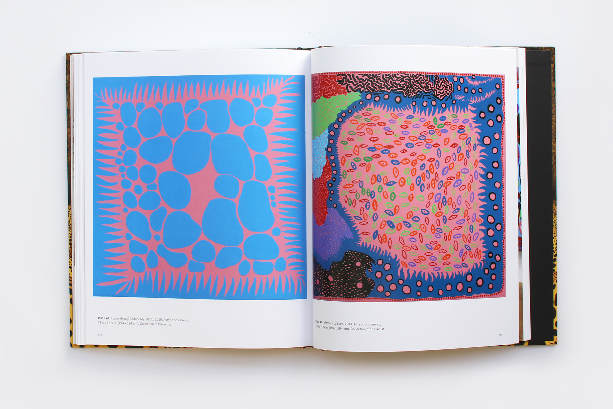草間彌生の強さを、手元で確かめる一冊。INFINITY MIRRORS | dupon35